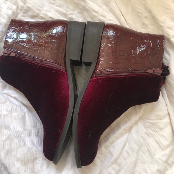 Burgundy booties - Picture 3 of 3